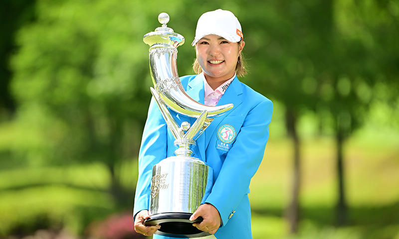 「JUN&ROPÉ」ウエア契約の高橋 彩華選手が、国内女子ツアー「宮里藍 サントリーレディスオープン」で優勝！！